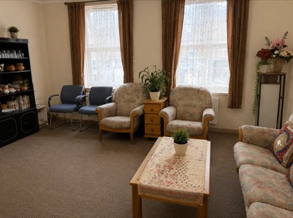 3 Bed Flat, Green Lane, RM8