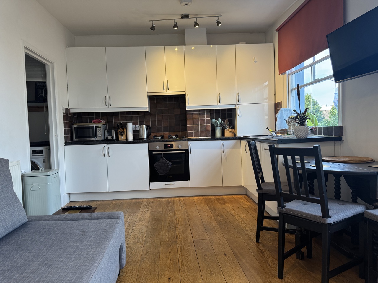 1 Bed Flat, Chesterton Road, W10 photo 3