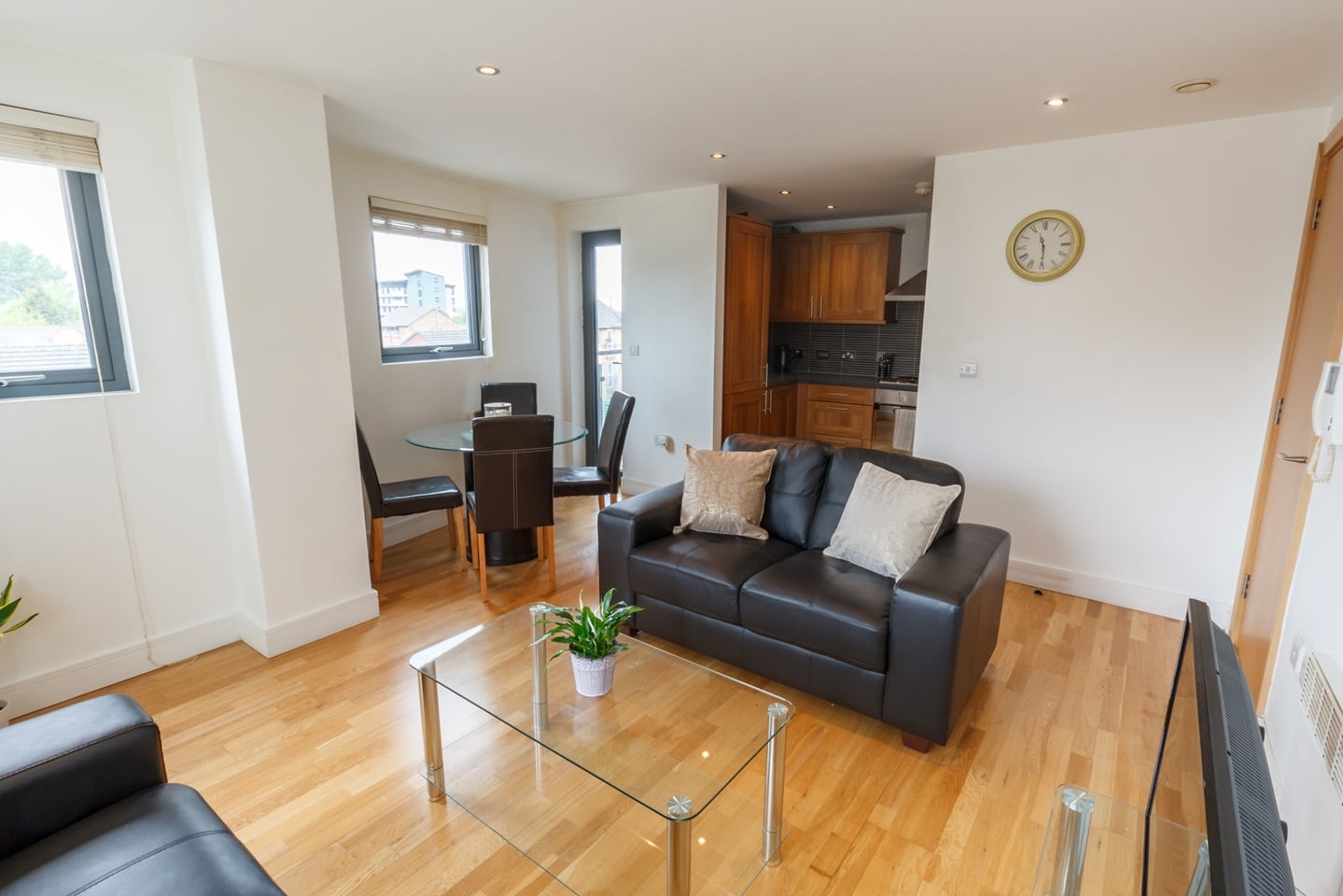 2 Bed Flat, Marlborough St, L3