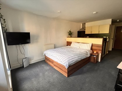 Studio Flat, London Road, L3