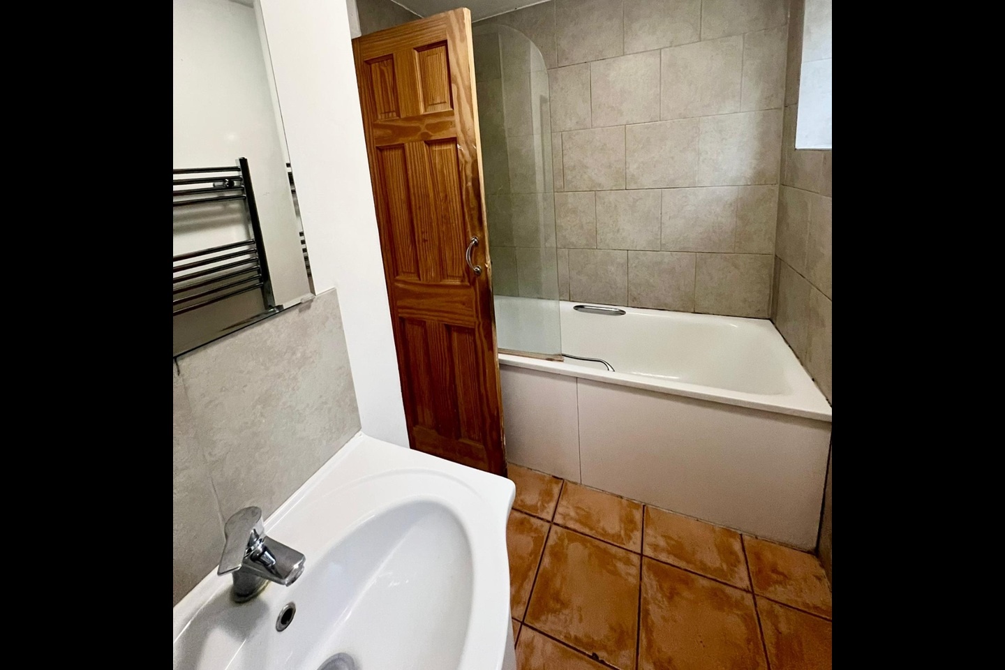 Room in a Shared House, Amazing Double Room In Brixton, SW9