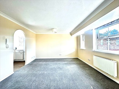 2 Bed Flat, Wingate Court, GU11
