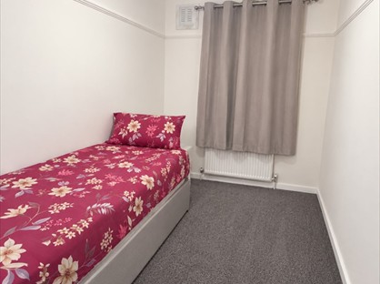 Room in a Shared House, Greenway, RM8