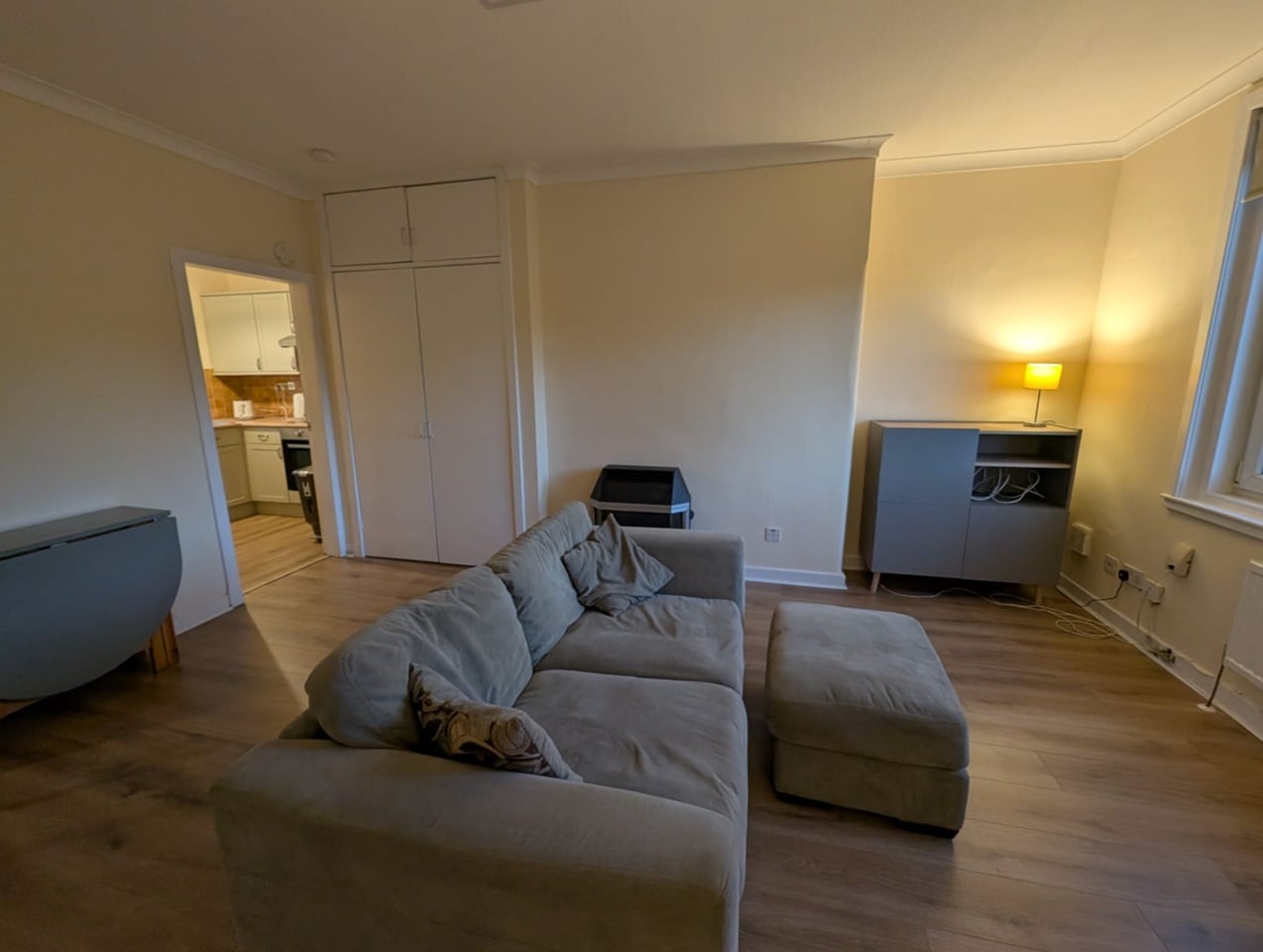 1 Bed Flat, Redbraes Place, EH7 photo 2