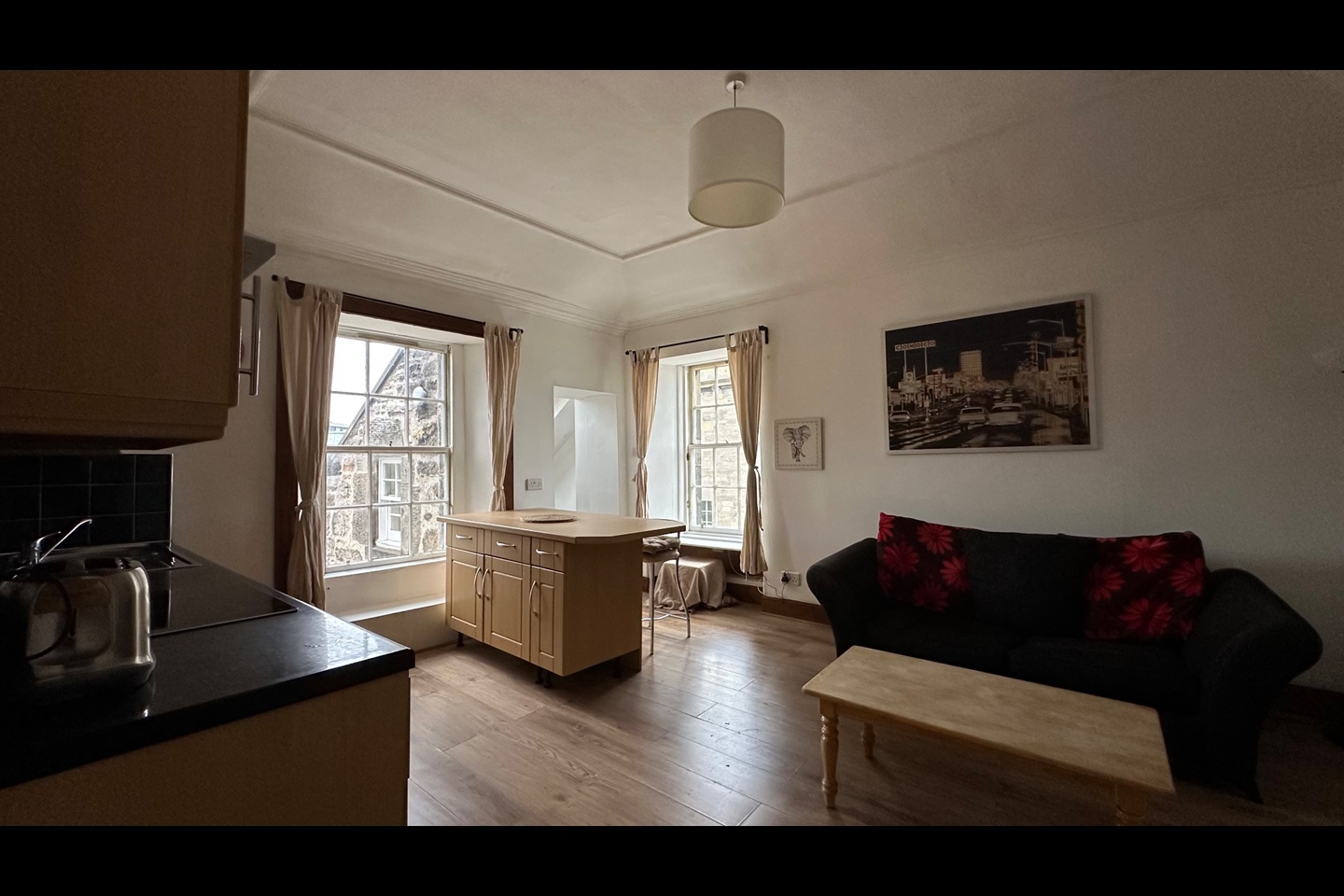 3 Bed Flat, Shandwick Place, EH2 photo 3
