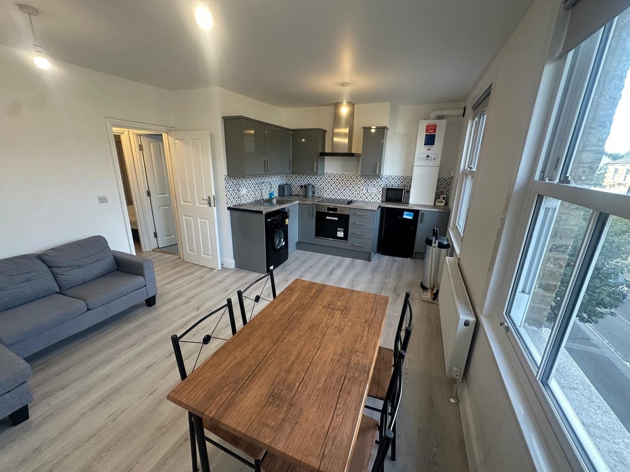 1 Bed Flat, Graham Road, E8