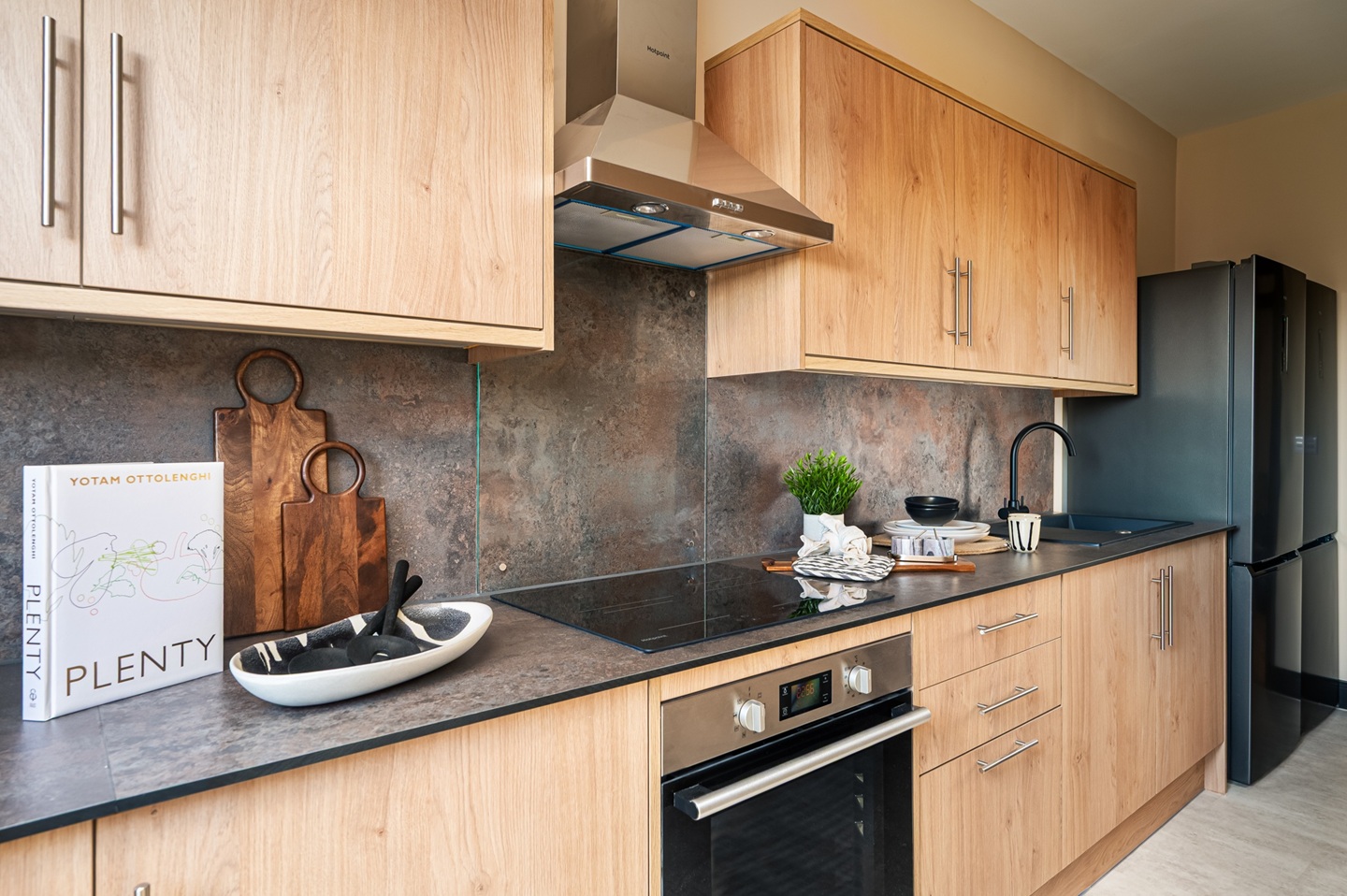 Wakefield - Studio Flat, Wakefield, WF1 - To Rent Now for £895.00 p/m