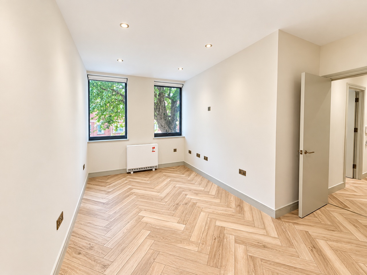 1 Bed Flat, Spitfire House, BN3 photo 3