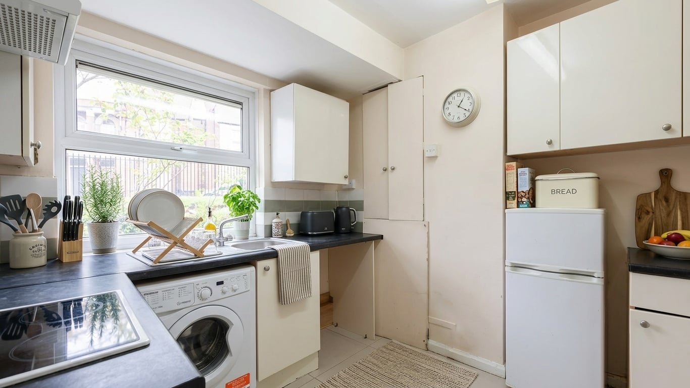 Room in a Shared Flat, Calais St, SE5 photo 3