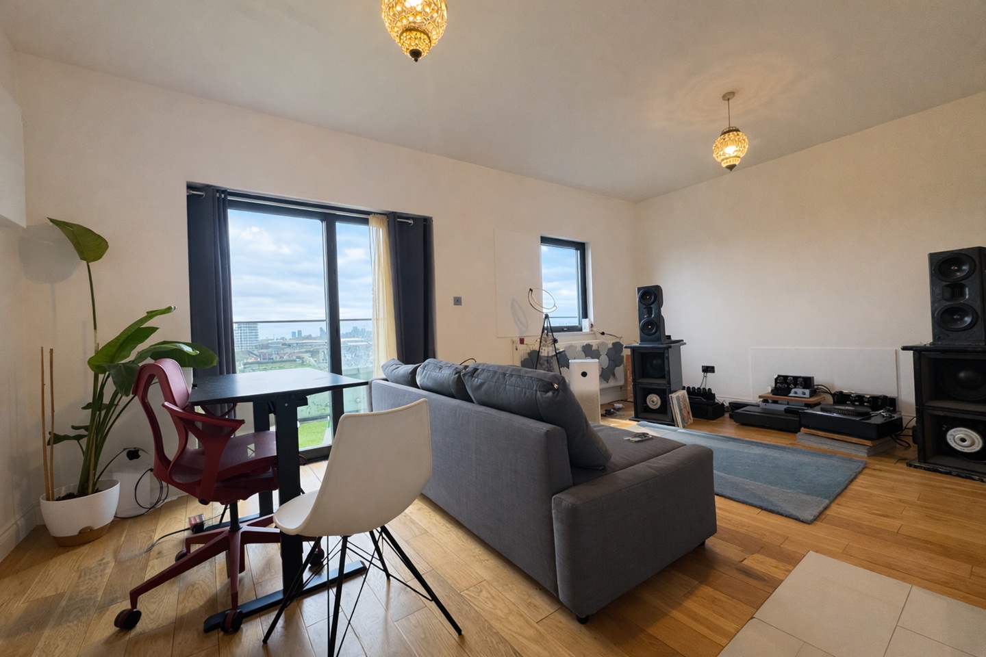 1 Bed Flat, Stoke Newington Road, N16