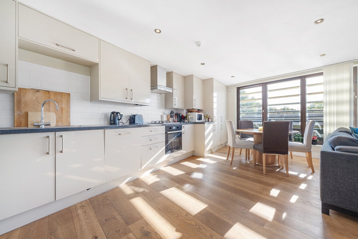 3 Bed Flat, Brixton Hill, SW2 photo 3