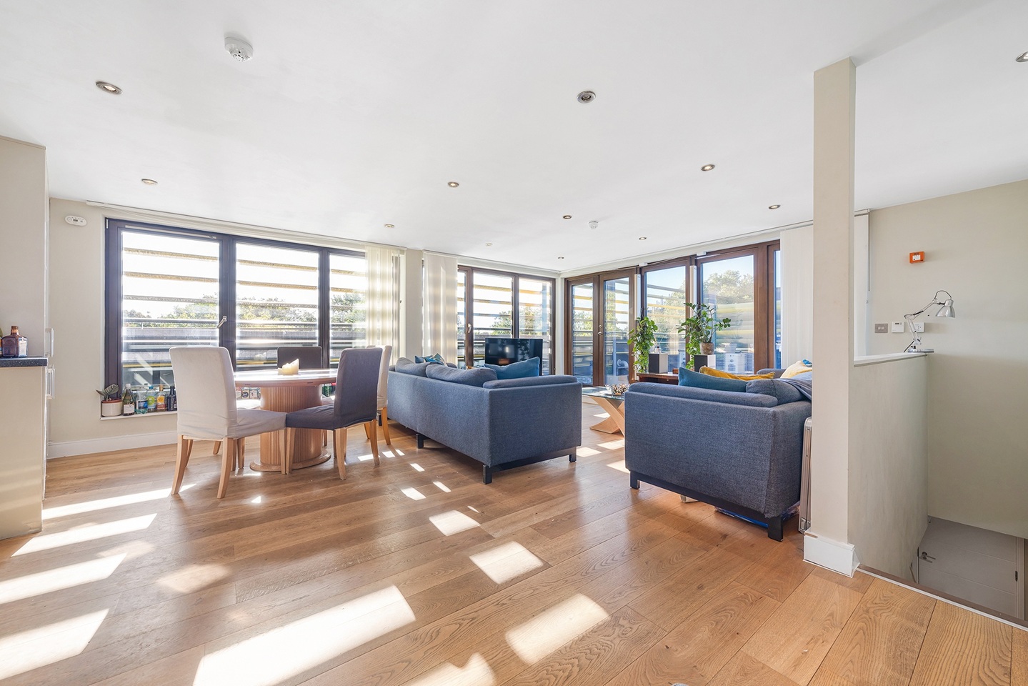 3 Bed Flat, Brixton Hill, SW2 photo 4