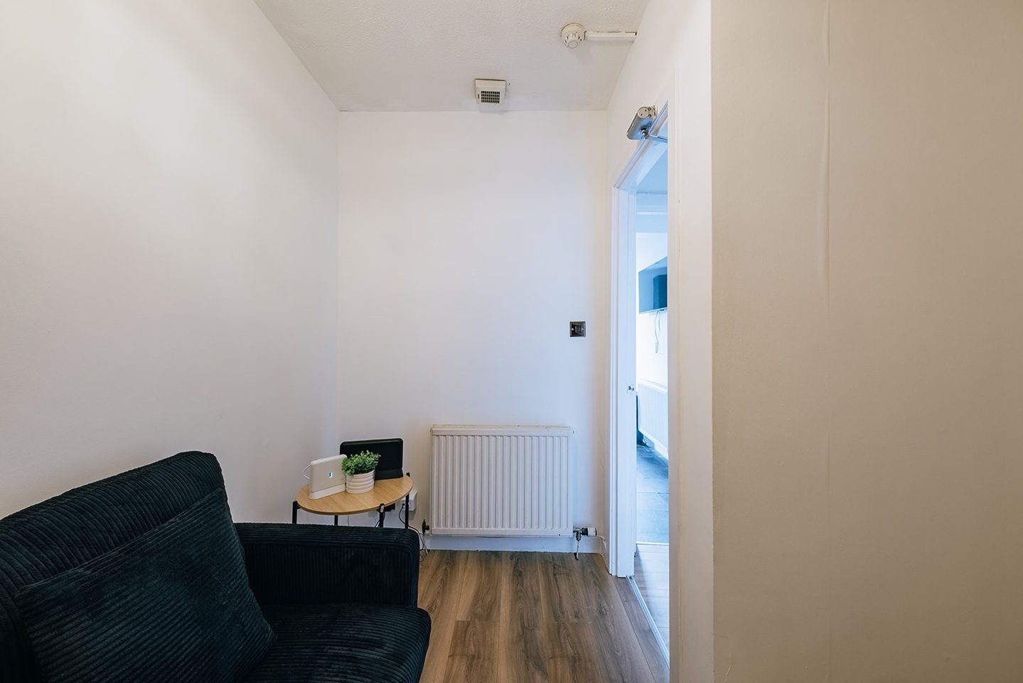 4 Bed Flat, South Bridge, EH1 photo 3