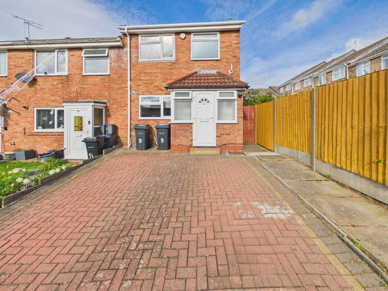 3 Bed Semi-Detached House, Falkland Croft, B30