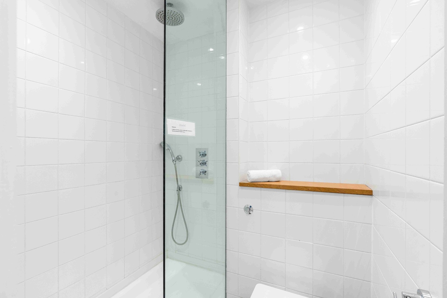 Bedsit, Oriental Place, BN1 photo 2