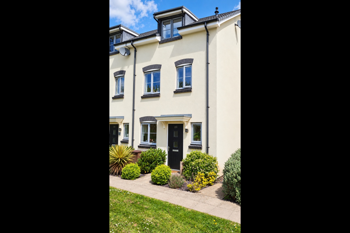 4 Bed End Terrace, James Counsell Way, BS34
