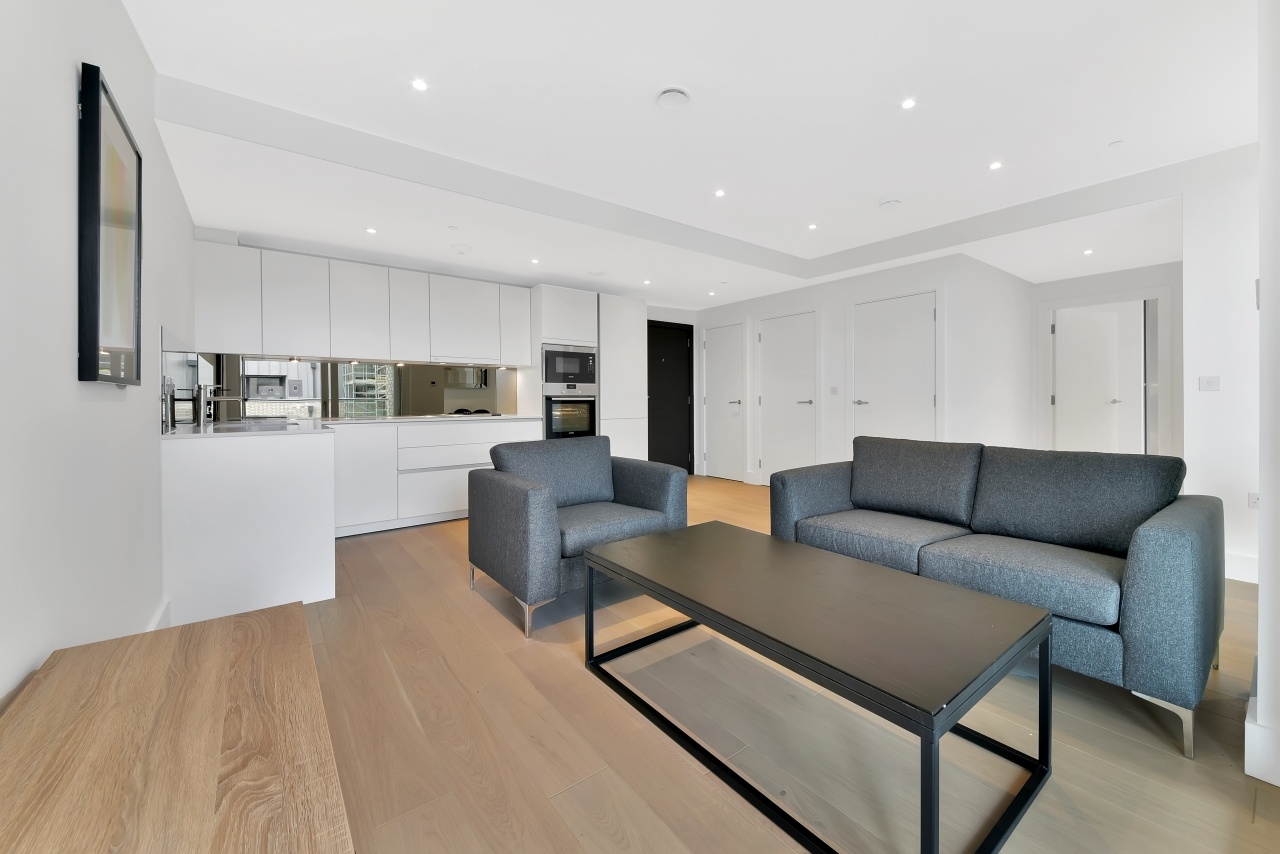 1 Bed Flat, Claremont House, SE16 photo 2