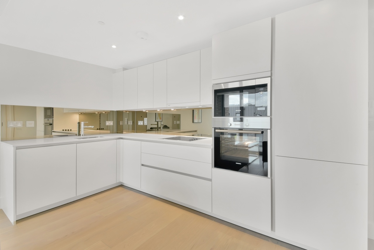 1 Bed Flat, Claremont House, SE16 photo 5