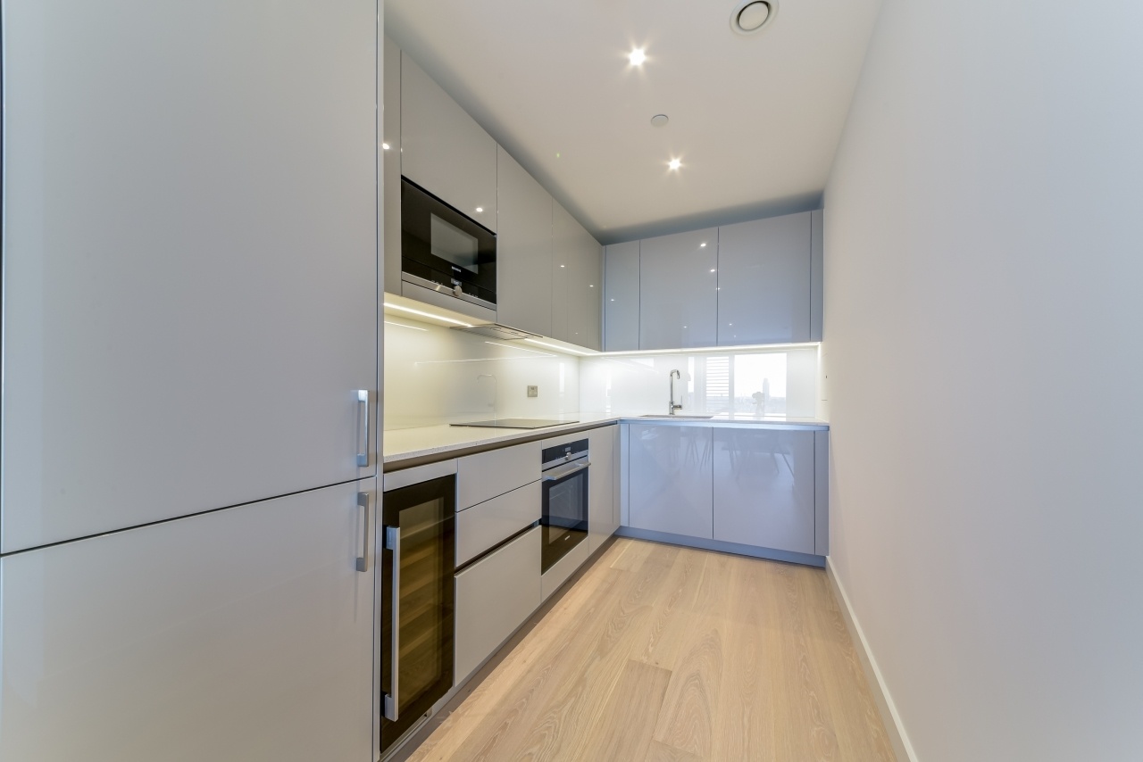 1 Bed Flat, Hurlock Heights, SE17 photo 3