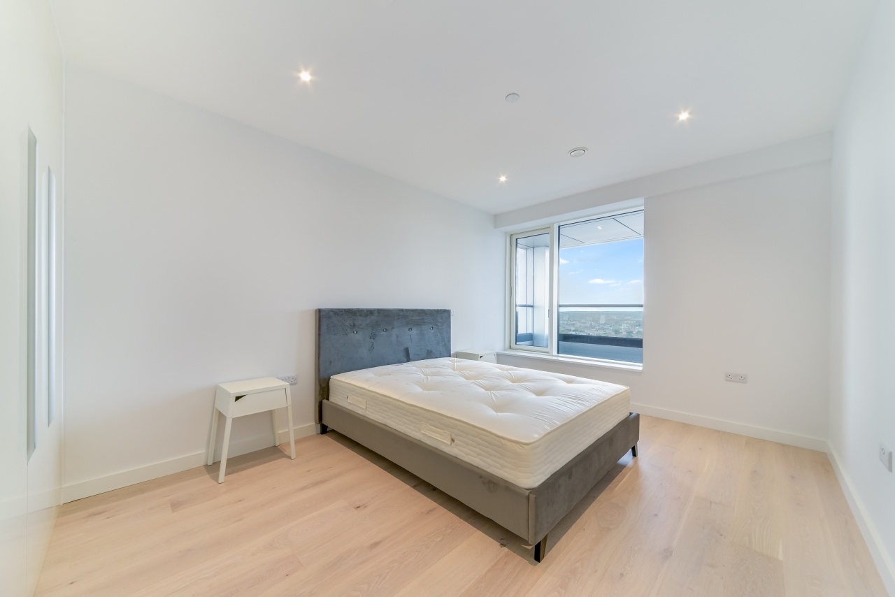 1 Bed Flat, Hurlock Heights, SE17 photo 4