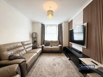 3 Bed Semi-Detached House, Bridge Road, UB8