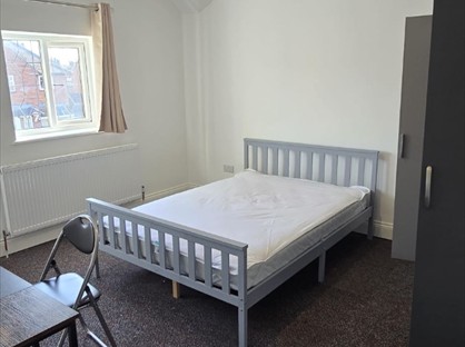 Room in a Shared House, Hornbeam Road, GU1