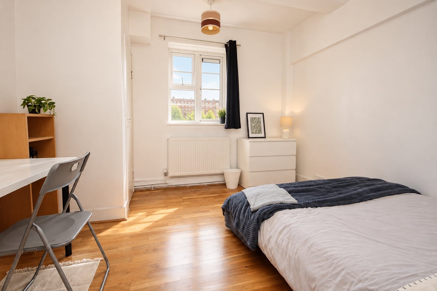 Room in a Shared Flat, Candida Court, NW1