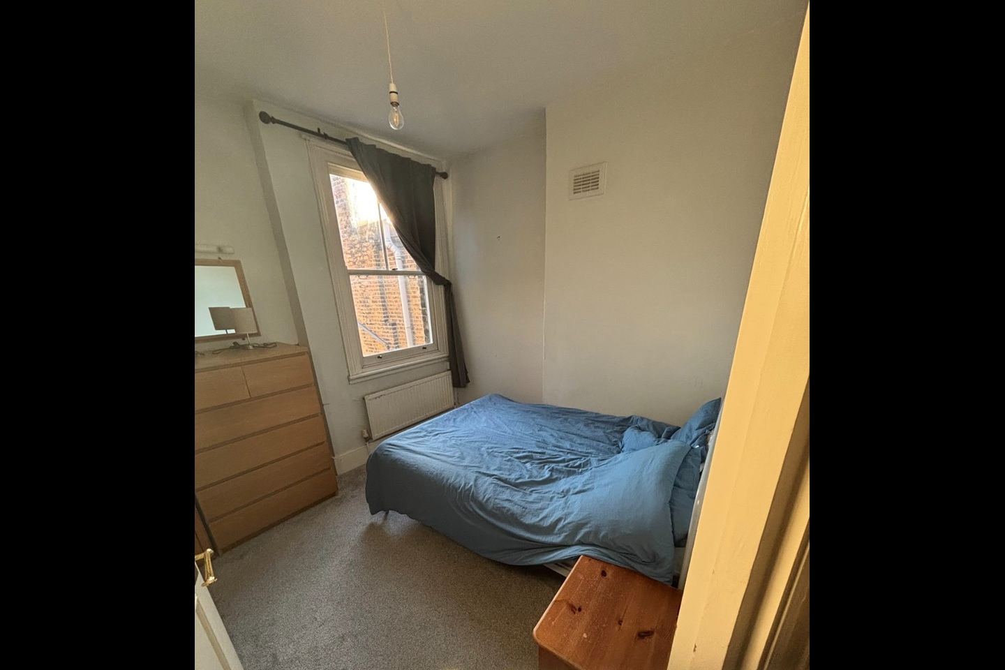 2 Bed Flat, Fentiman Road, SW8 photo 3
