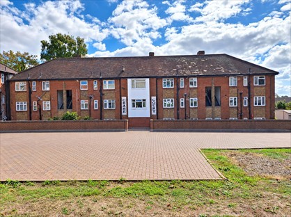 2 Bed Flat, Chase Court, N14
