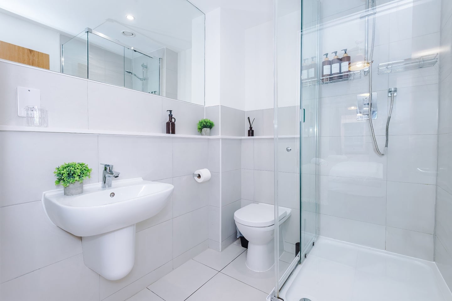 3 Bed Flat, Halo House, M4 photo 5