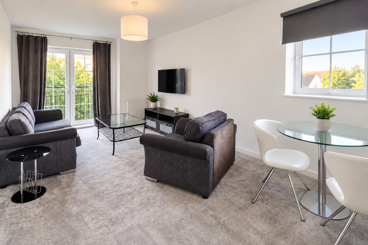 2 Bed Flat, Stewards Way, PA4