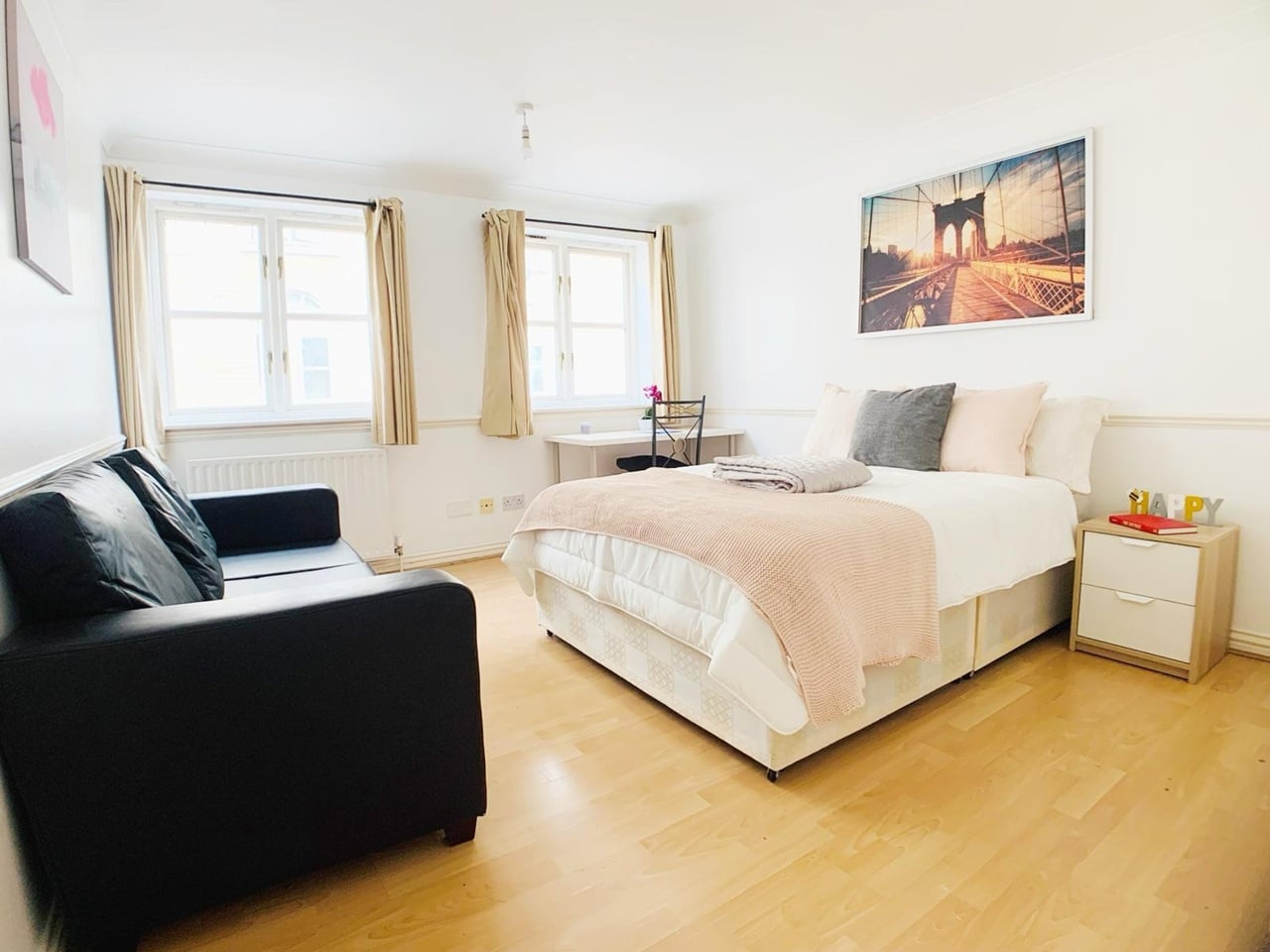 Room in a Shared Flat, Mile End Road, E1