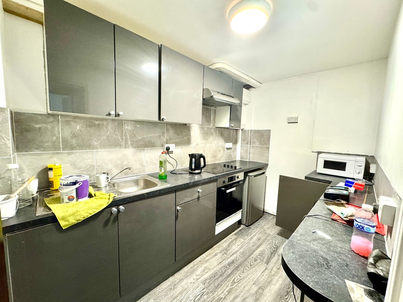 2 Bed Flat, London, N1 photo 4