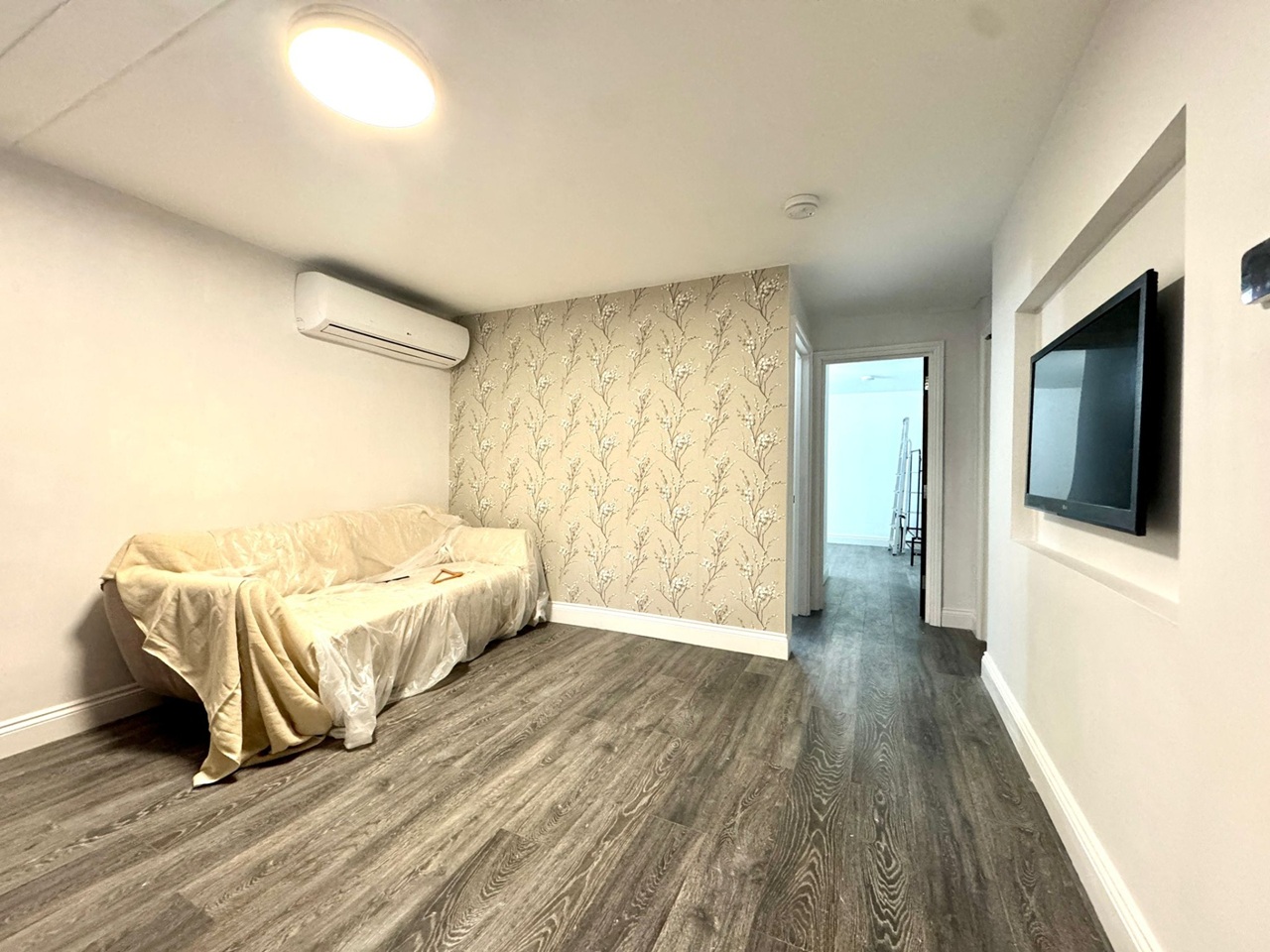 2 Bed Flat, London, N1 photo 2
