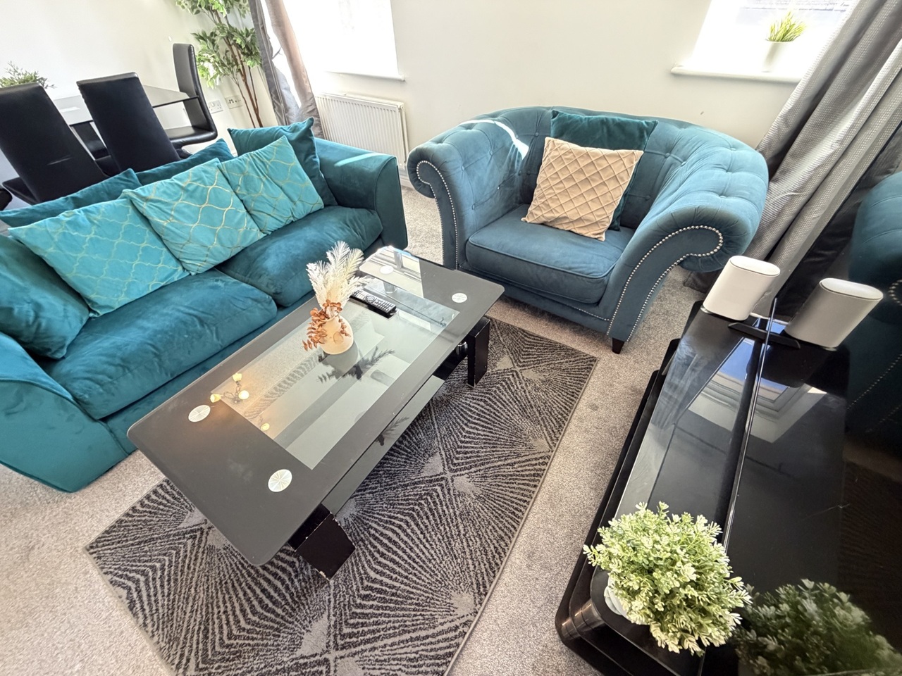 2 Bed Flat, Edgbaston, B16 photo 2