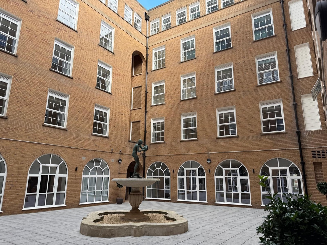 1 Bed Flat, Steelhouse Lane, B4