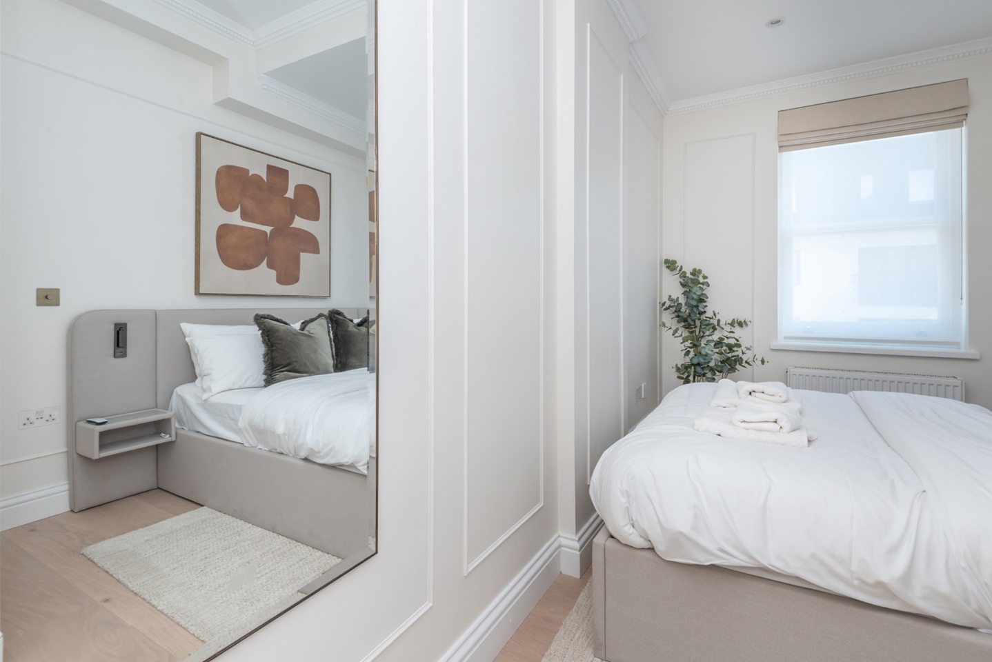 2 Bed Flat, Chivalry Road, SW11 photo 4