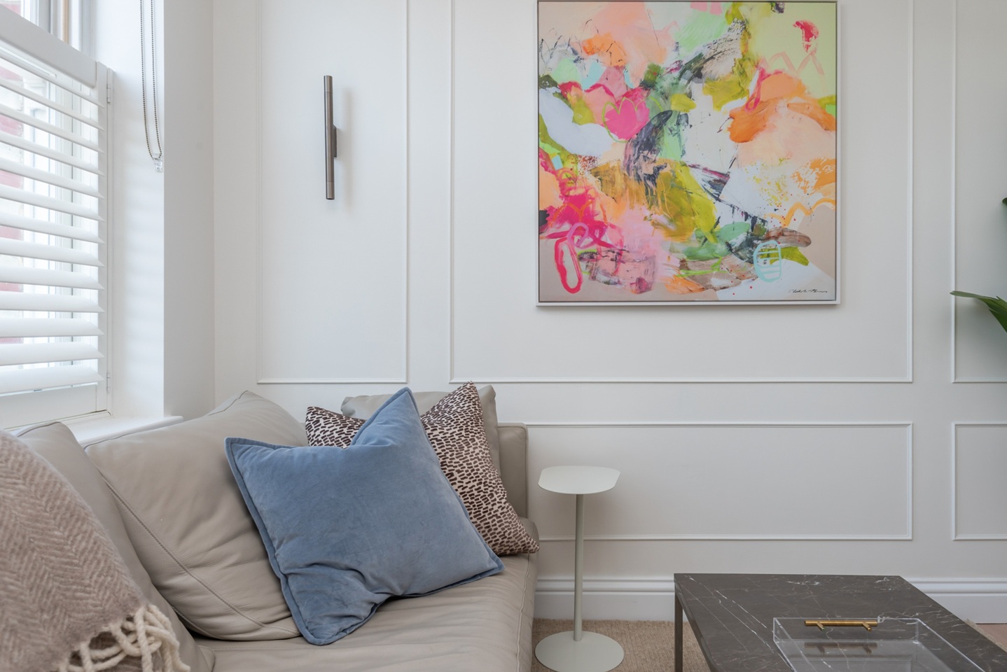 2 Bed Flat, Chivalry Road, SW11 photo 2