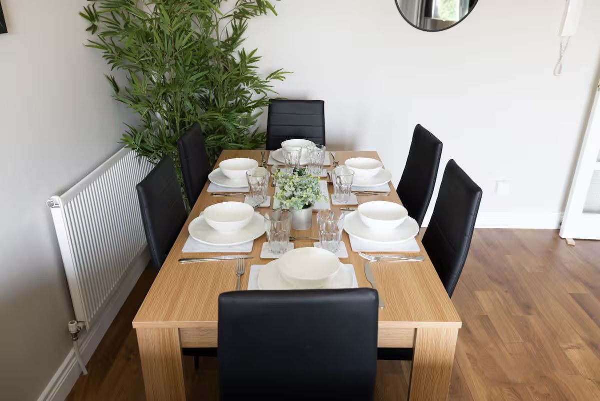 2 Bed Flat, Ravenhill Reach, BT6 photo 3