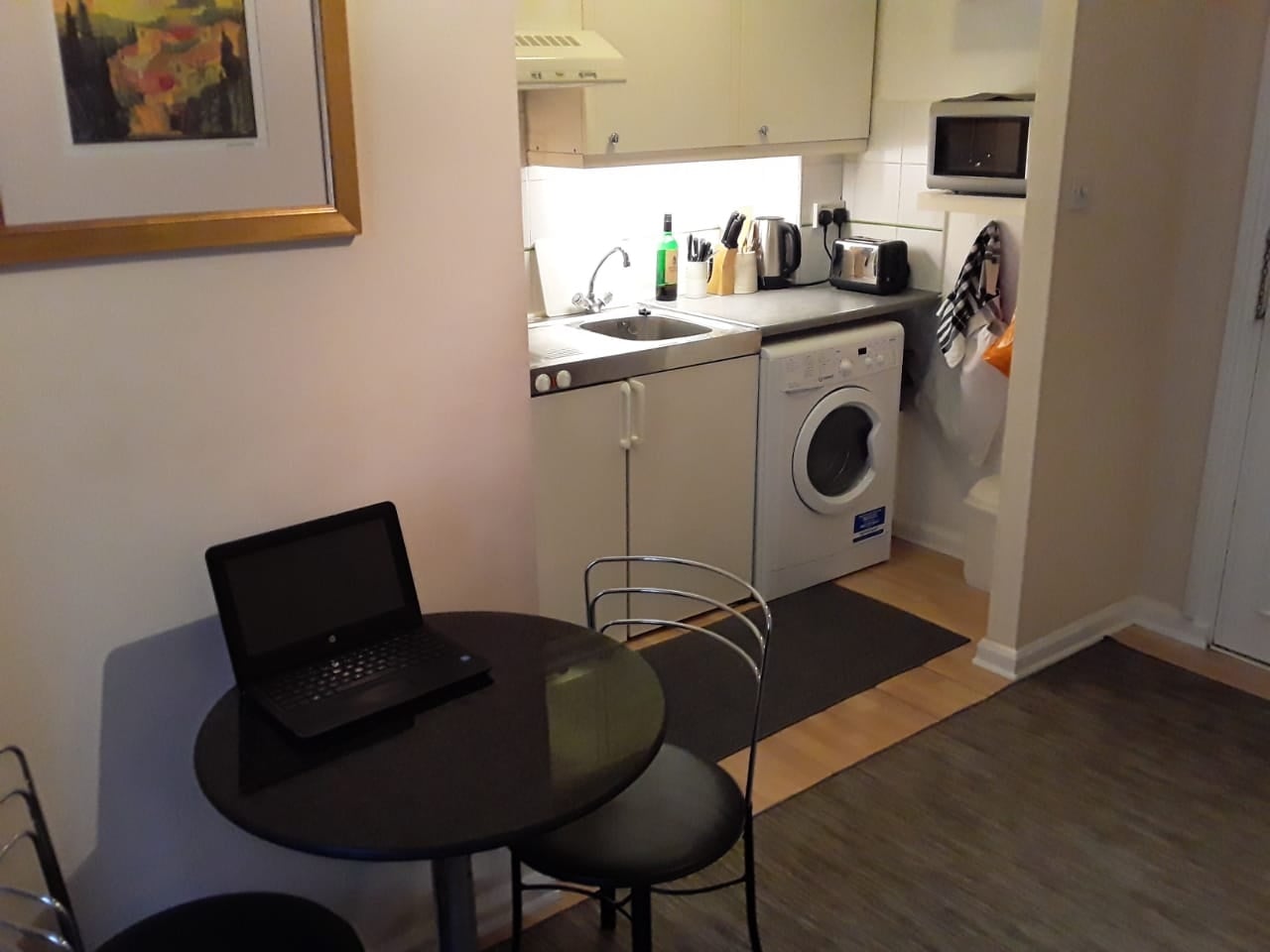 Studio Flat, Sloane Avenue, SW3 photo 3