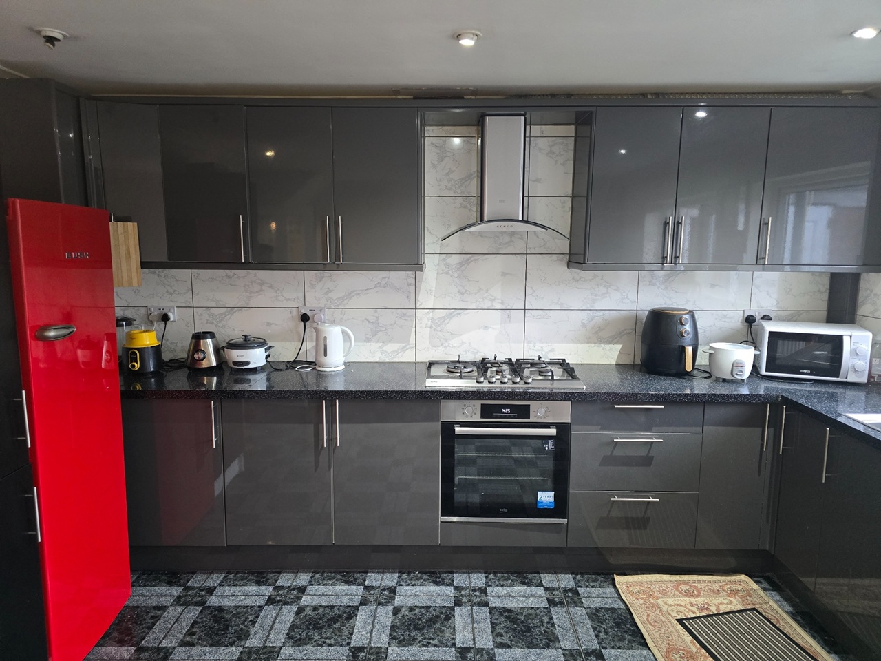 Room in a Shared House, Dylan Place, CF24 photo 3