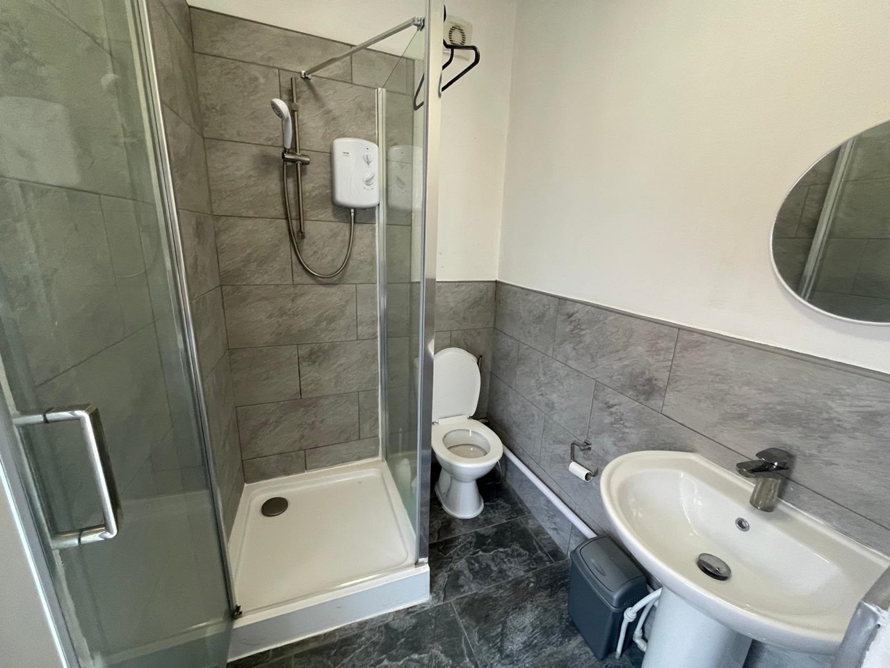 1 Bed Flat, Brighton St, CH44 photo 2