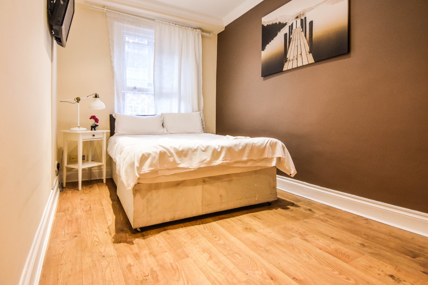 2 Bed Flat, Westbourne Grove Terrace, W2 photo 2