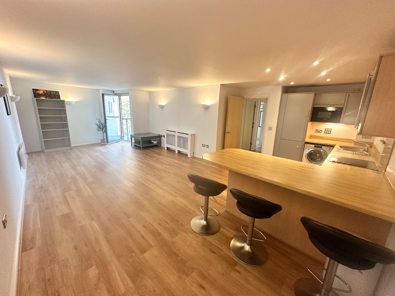 2 Bed Flat, Longstone Court, SE1 photo 4