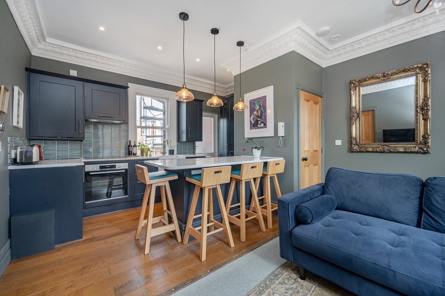 2 Bed Flat, The Drive, BN3 photo 5