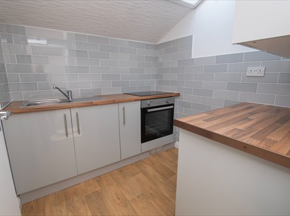 Studio Flat, Westwood, YO11