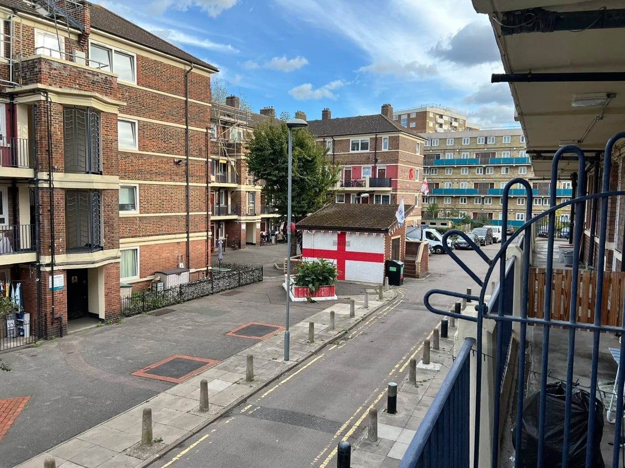 Studio Flat, Southwark Park Road, SE16 photo 3