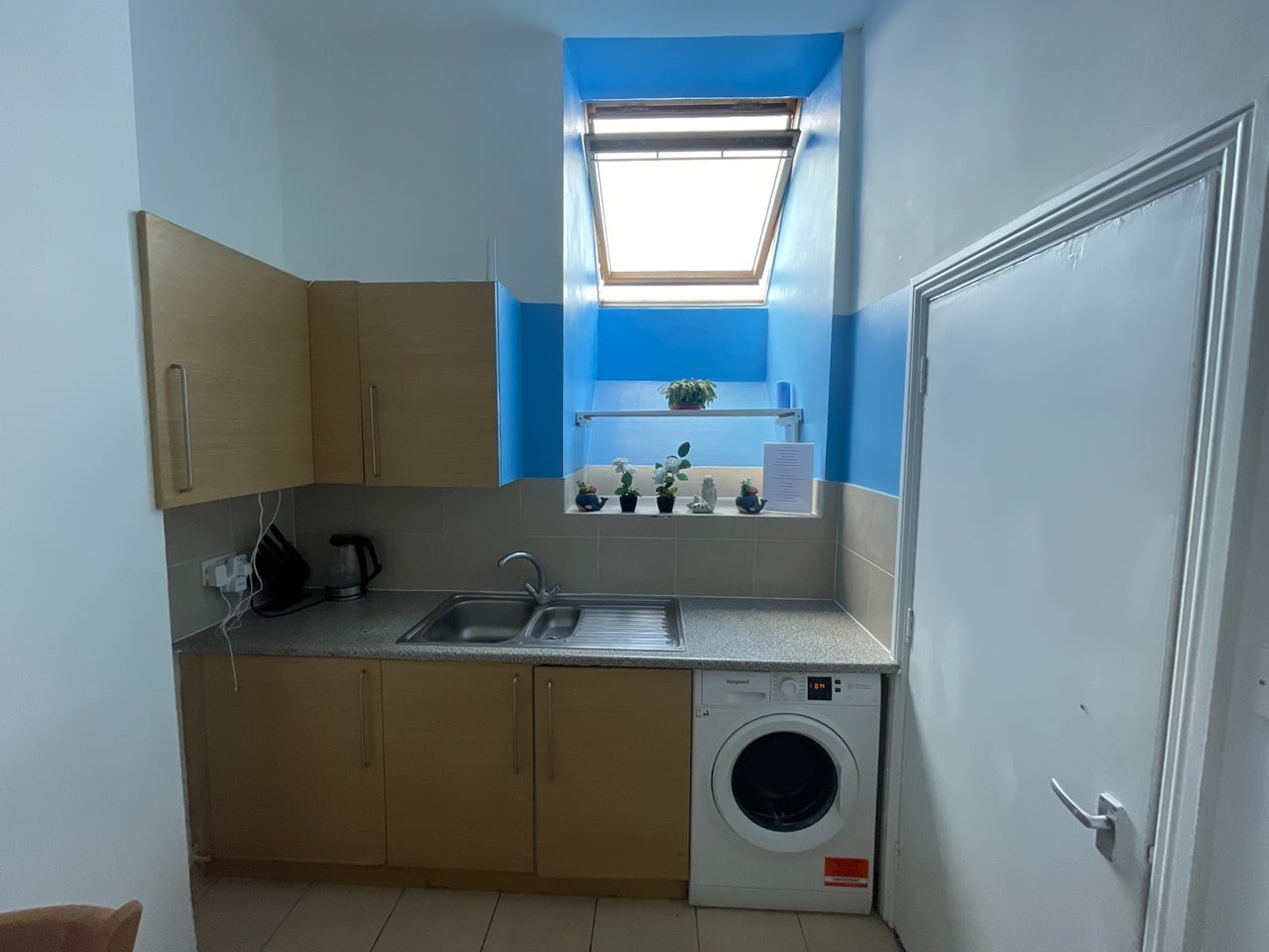 Room in a Shared Flat, Salusbury Road, NW6
