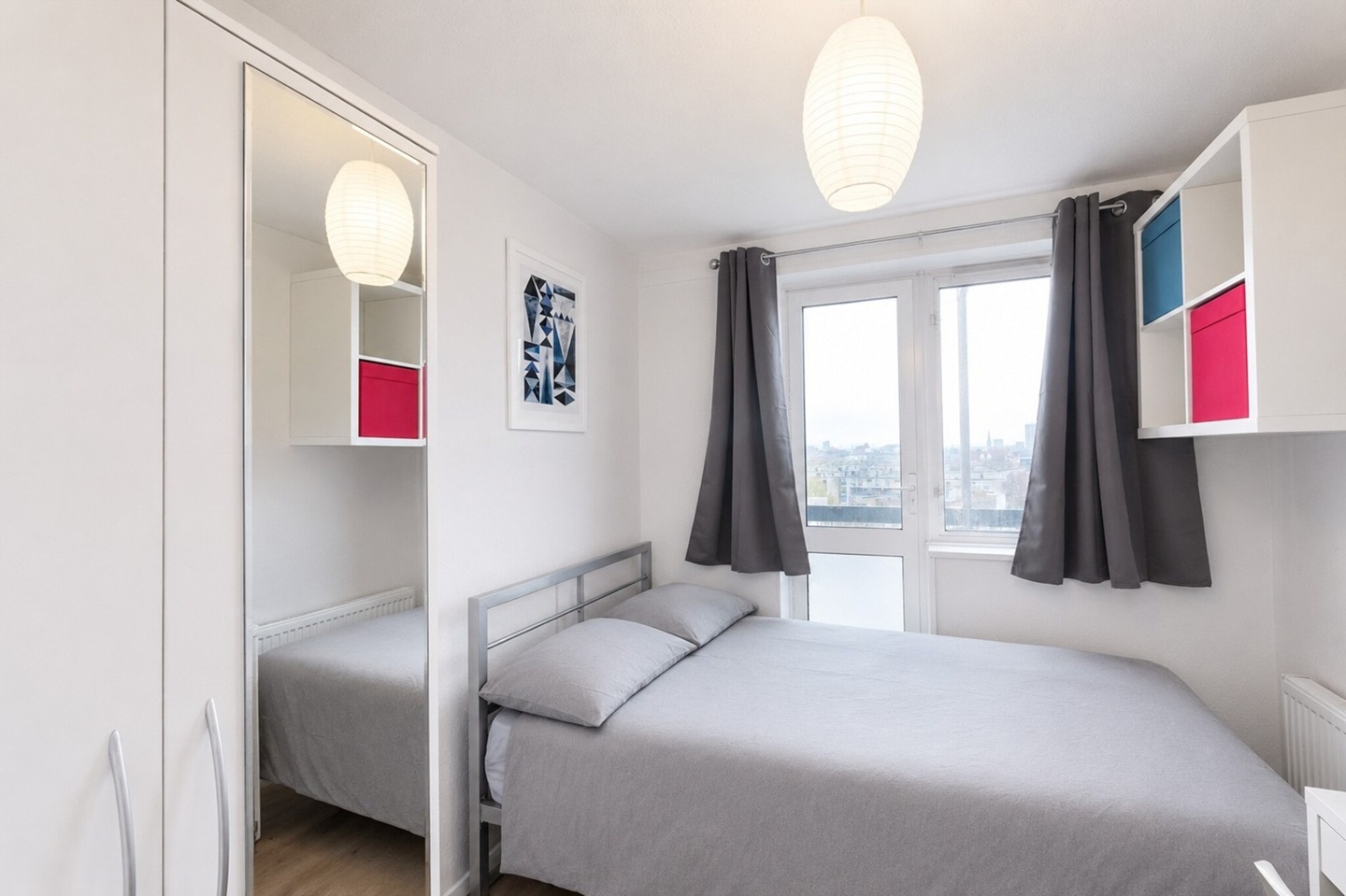 Room in a Shared Flat, O'leary Square, E1