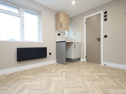 Studio Flat, Long Elmes, HA3